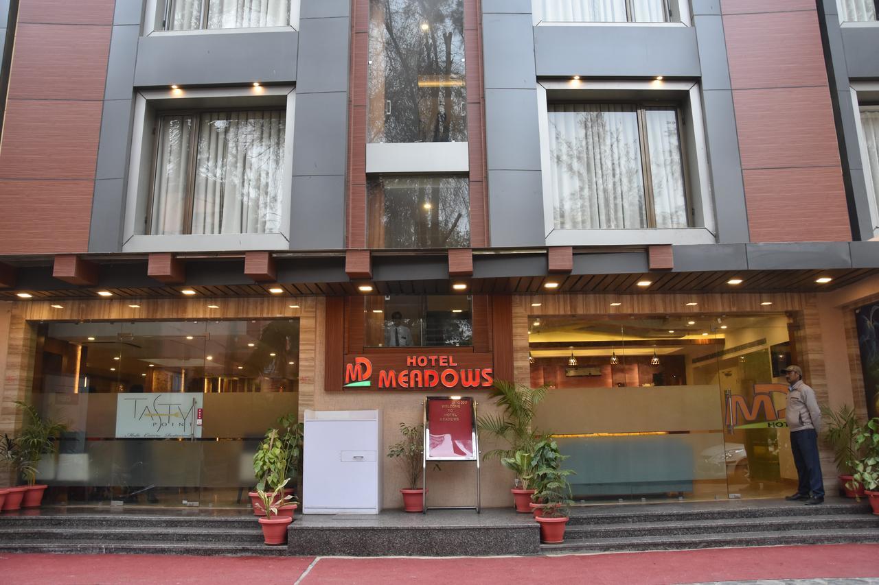 Hotel Meadows Varanasi Exterior photo